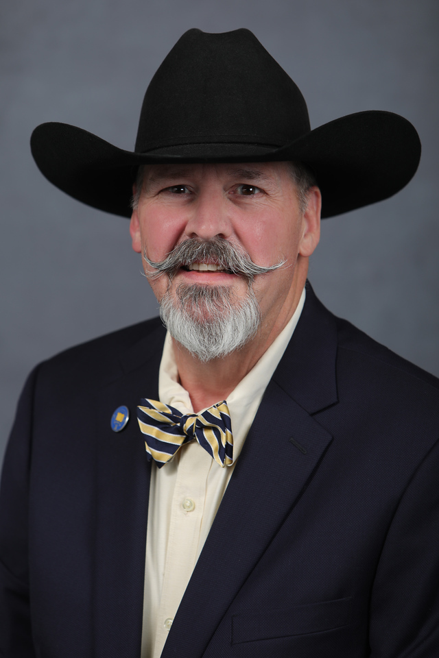 Profile picture of Jason K. Apple, Associate Dean of Academic Affairs